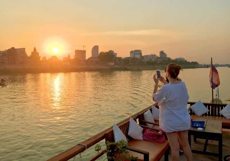 Billet Phnom Penh : le Mékong en croisière privée
