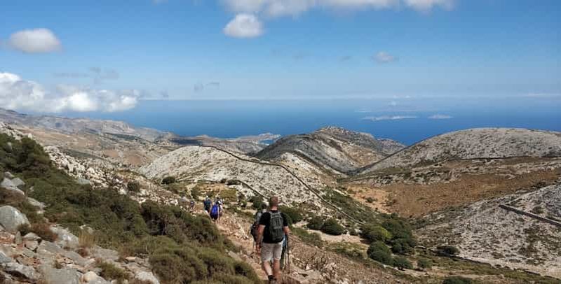 Billet Naxos : Randonnée au sommet du mont Zas avec un guide