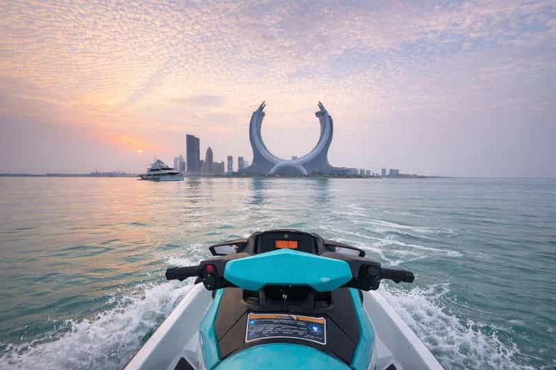 Billet Doha : excursion en jet-ski et aventure depuis la plage de Katara