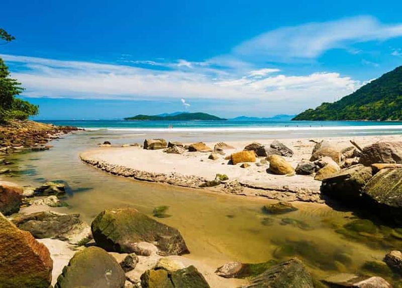 Billet Rafting avec guide sur la Mambucaba et sentier dans la forêt indigène