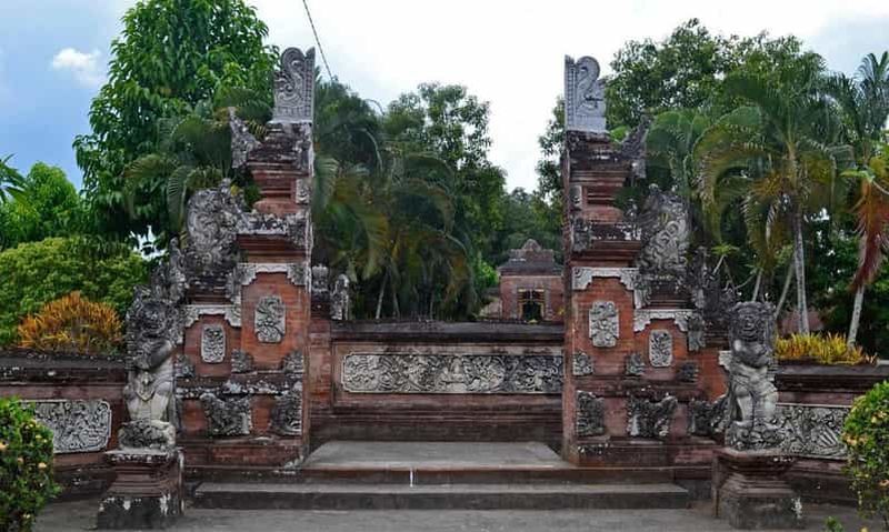 Billet Lombok : atelier de tissage dans un village Sasak et cascades