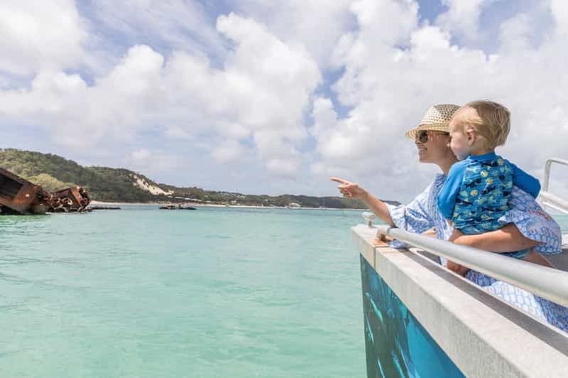 Billet Île Moreton : Croisière de découverte du milieu marin et observation des dauphins
