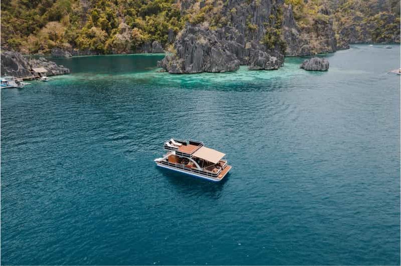 Billet Circuit dans les îles de Coron : Bateau de fête privé à double pont