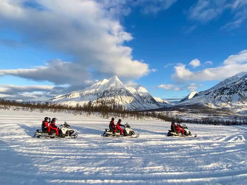 Billet Depuis Tromsø : safari en motoneige dans les Alpes de Lyngen