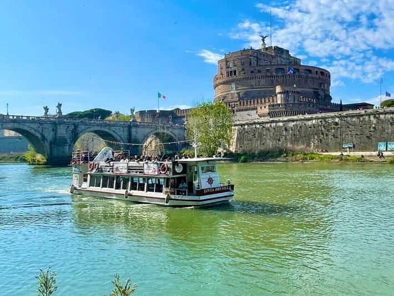 Billet Visite des places et fontaines de Rome et bateau à arrêts multiples