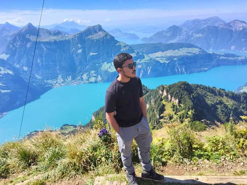 Billet Excursion d'une journée au départ de Zurich : randonnée dans les montagnes de Rophaien avec un guide de la région