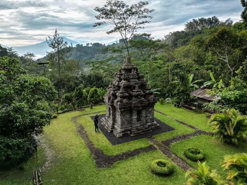 Billet Yogyakarta : temple de Selogriyo, randonnée dans les rizières& nepalvan java