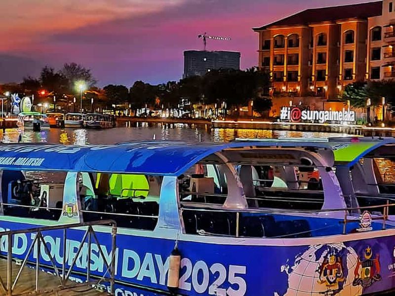 Billet Depuis Kuala Lumpur : visite nocturne de Malacca avec croisière fluviale