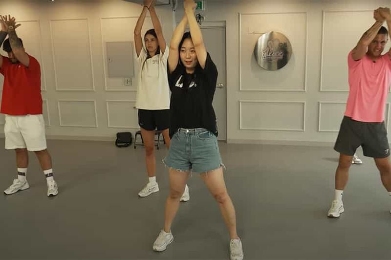 Billet Séoul : Cours privé de danse K-Pop avec enregistrement vidéo
