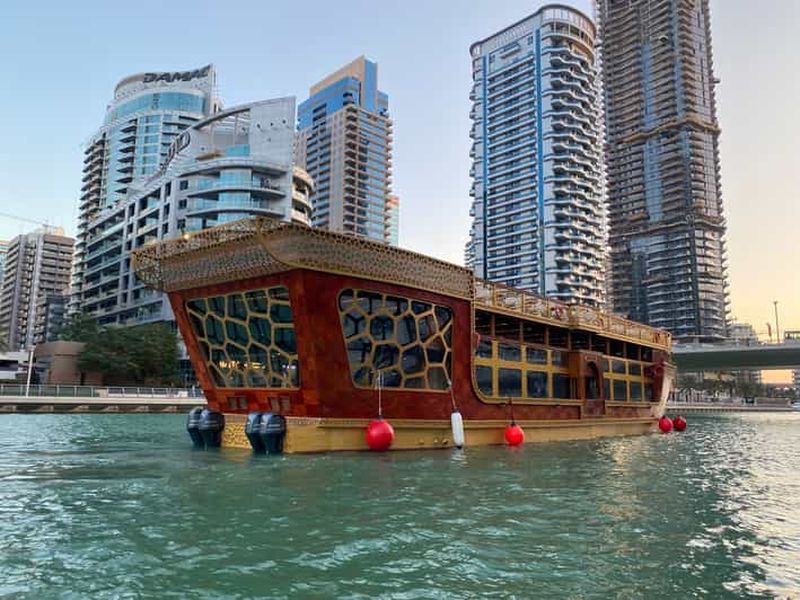 Billet Dubai Marina : dîner-croisière en bateau traditionnel
