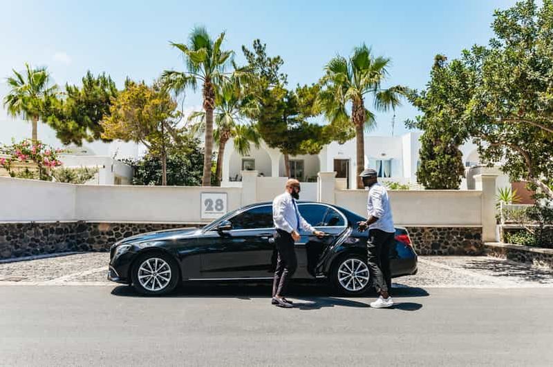 Billet Santorin : Transfert aller simple vers/depuis le port ou l'aéroport.