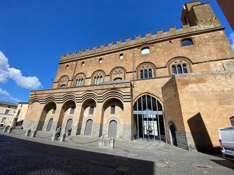 Billet Orvieto : visite à pied privée. Cathédrale et ville souterraine