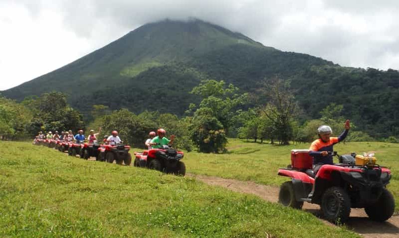 Billet La Fortuna de Arenal : Excursion en quad à travers le volcan, la rivière et la forêt
