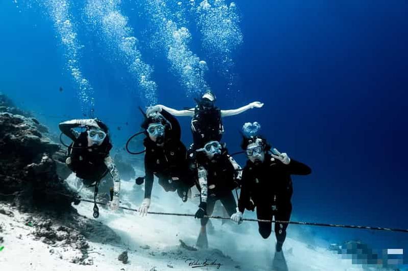 Billet Plongée, déjeuner et photographie aux îles Mabul et Kapalai
