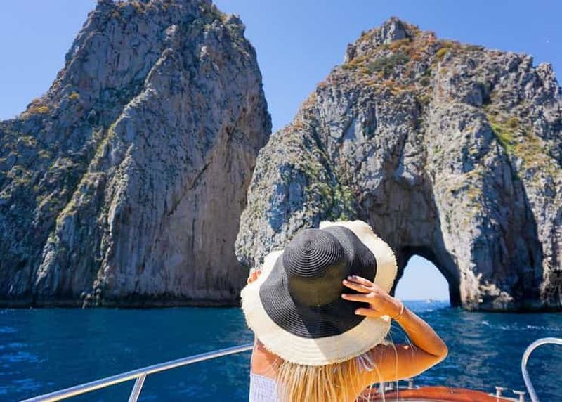 Billet Sorrente : croisière à Capri et à la grotte bleue avec arrêts baignade