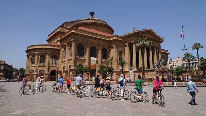Billet Palerme : Visite guidée à vélo du centre historique avec dégustation de mets