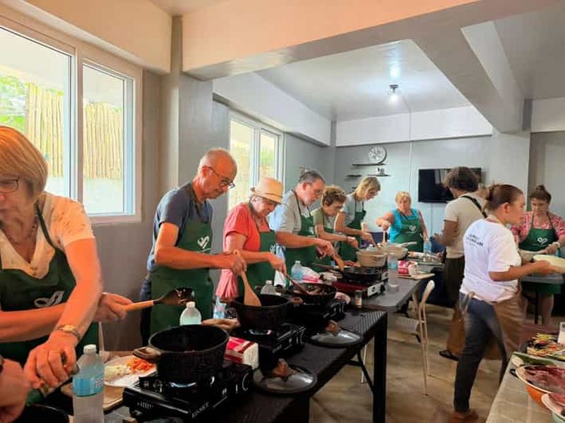 Billet Boracay : cours de cuisine philippine avec un moniteur local