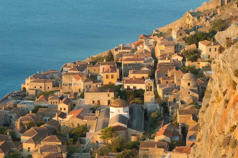 Billet Visitez les grottes spartiates, médiévales de Monemvasia et de Diros
