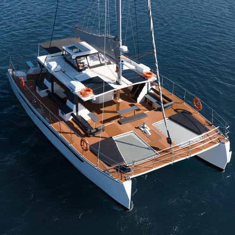 Billet Santorin : croisière en catamaran dans la caldeira avec repas et boissons