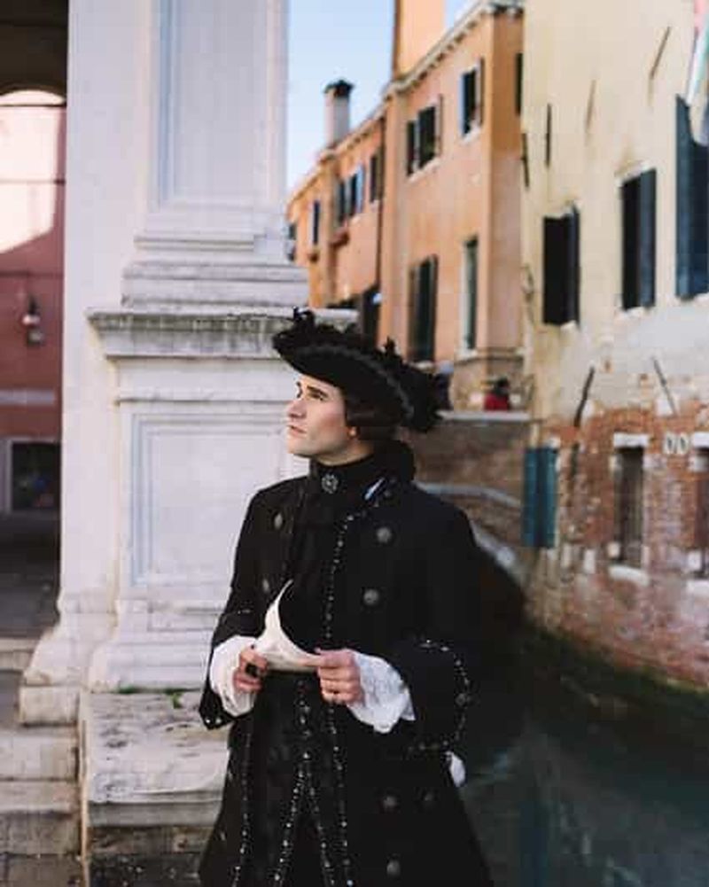 Billet Venise : visite guidée en costume sur l'histoire et les secrets du Carnaval