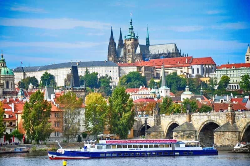 Billet Prague : croisière panoramique sur la Vltava