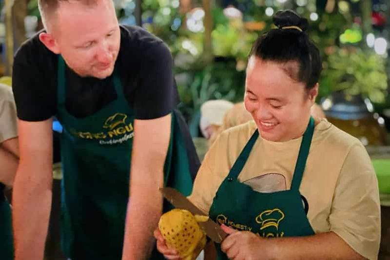 Billet Cần Thơ : cours de cuisine avec visite du marché et prise en charge à l'hôtel