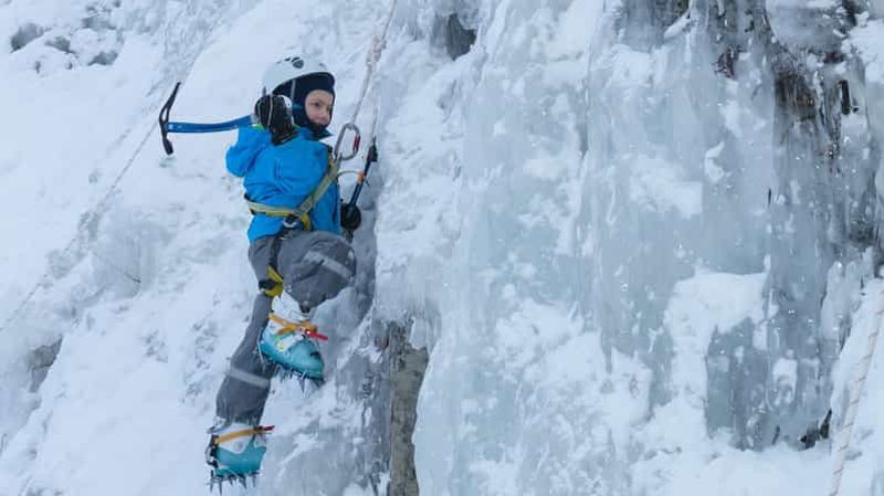 Billet Pyhätunturi : Aventure d'escalade de glace pour enfants en Laponie finlandaise