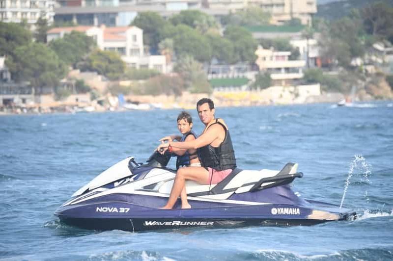 Billet Kuşadası : expérience jet-ski, voiture à réaction, banane ou parachute ascensionnel
