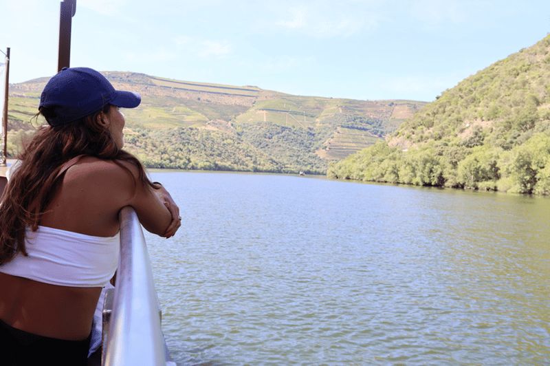 Billet Depuis Porto : 2 vignobles avec déjeuner et croisière d'une heure