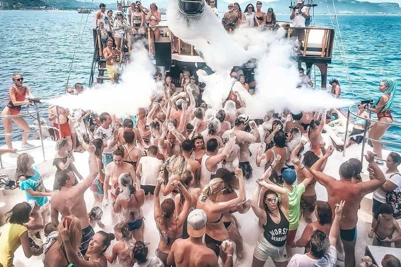 Billet Au départ d'Antalya/Kemer : Bateau de fête tout compris avec déjeuner
