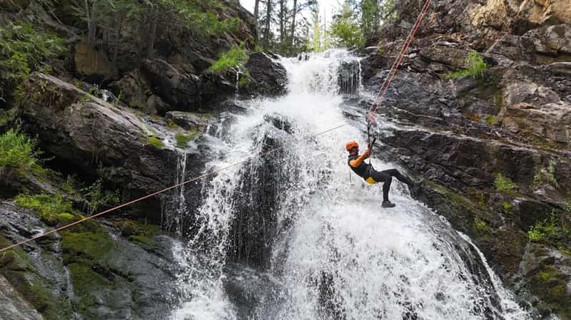 Billet Kelowna : excursion aventure canyoning