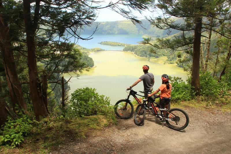 Billet Sete Cidades : Location de vélos électriques avec GPS et carte