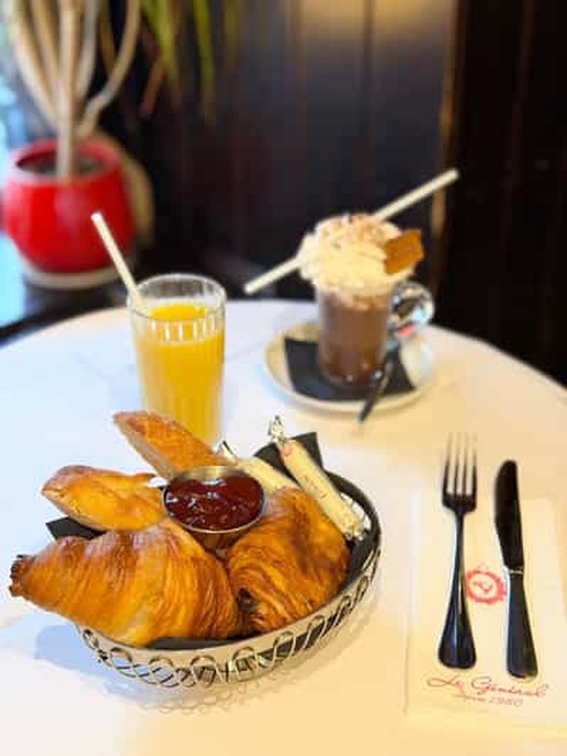 Billet Petit déjeuner gourmand au pied de l'arc de triomphe