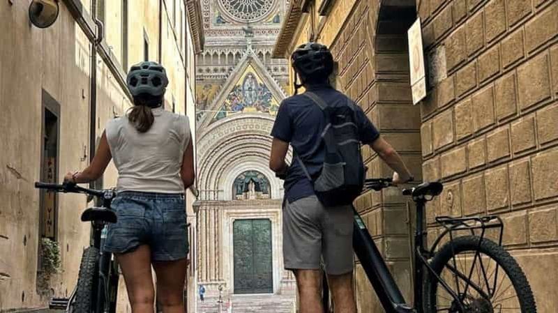 Billet Visite d'Orvieto et Civita à vélo électrique avec transfert privatif depuis Rome