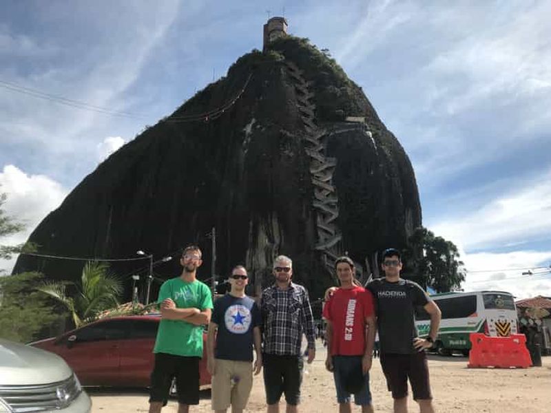 Billet Medellín : Visite du village de Guatape avec dégustation de café et de fruits