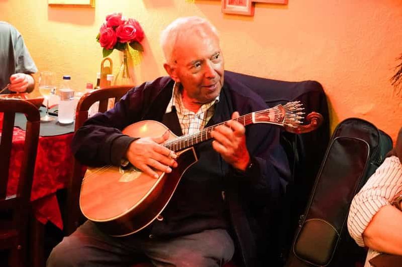 Billet Expérience musicale de fado avec vin portugais et hors-d'œuvre
