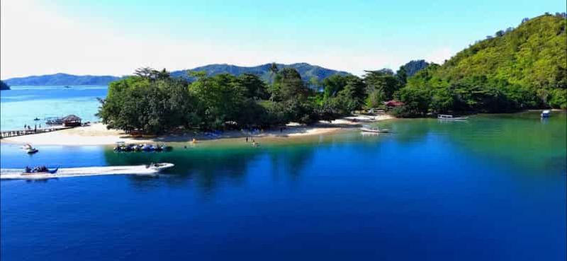 Billet Padang : visite privative de l'île Mandeh avec snorkeling