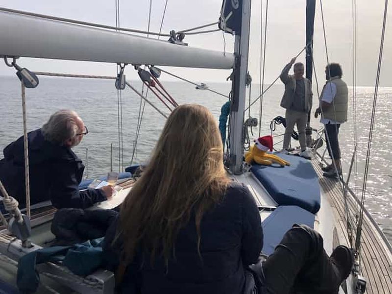 Billet Parque das Nações : Yoga et méditation au lever du soleil à bord d'un voilier !