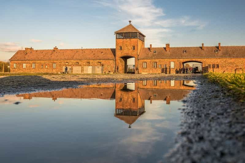 Billet Auschwitz-Birkenau : Billet d'entrée en file d'attente et visite guidée