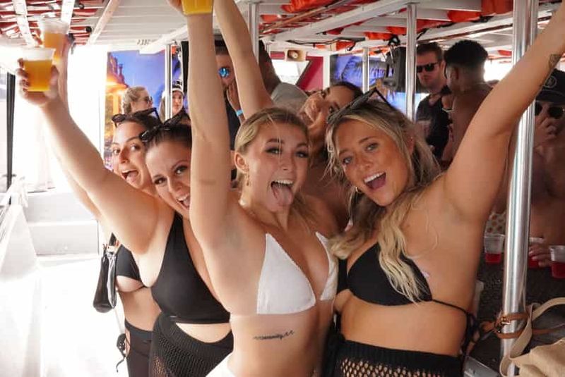 Billet Miami : Fête sur le bateau avec DJ, boissons illimitées et nourriture
