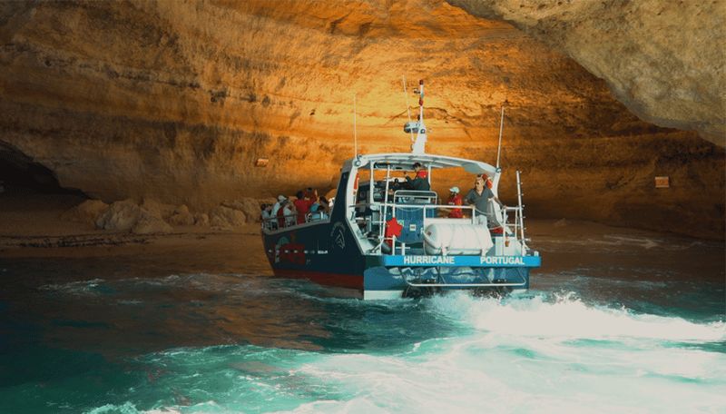 Billet Lagos : excursion dauphins et Benagil avec biologiste marin