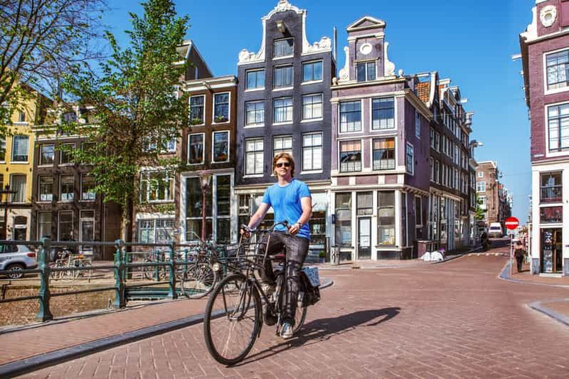 Billet Amsterdam : location de vélos avec visite libre gratuite