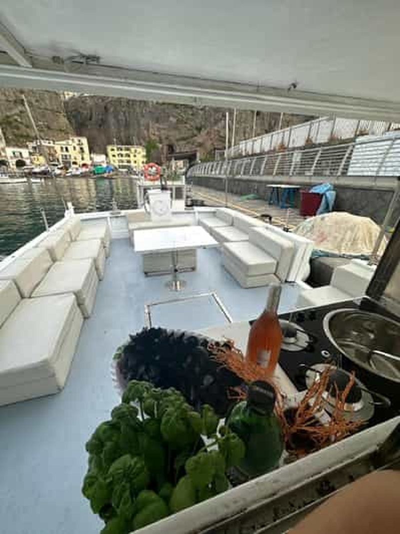 Billet Sorrente : excursion de pêche avec déjeuner et plongée avec tuba