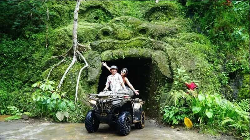 Billet Ubud : quad, grotte des gorilles, descente en bouée et repas