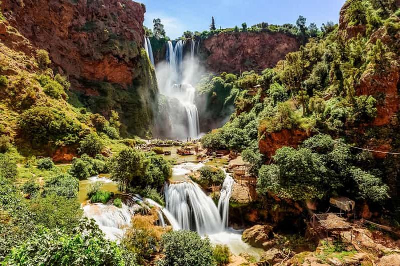 Billet Au départ de Marrakech : Randonnée guidée et excursion en bateau aux cascades d'Ouzoud