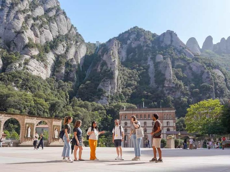 Billet Barcelone : Visite de Montserrat avec roue dentée et Madone noire