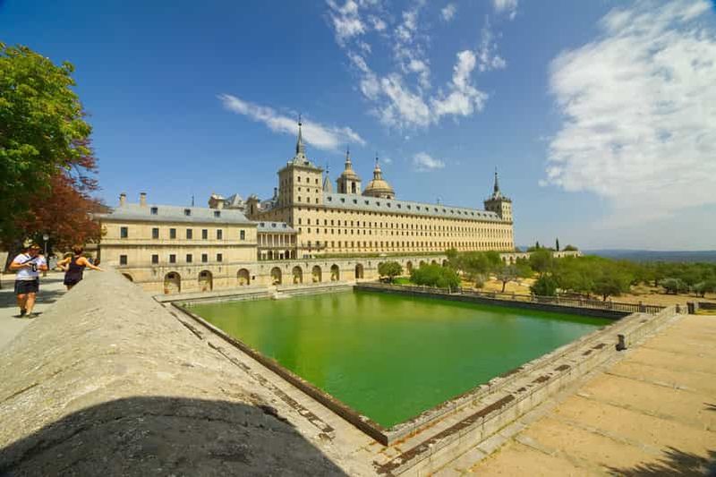 Billet Depuis Madrid : Visite d'El Escorial et de la Basilique de la Vallée demi-journée
