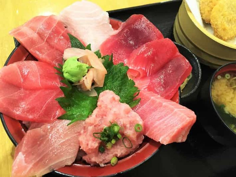 Billet Shizuoka : visite gastronomique et des bars du port de Shimizu