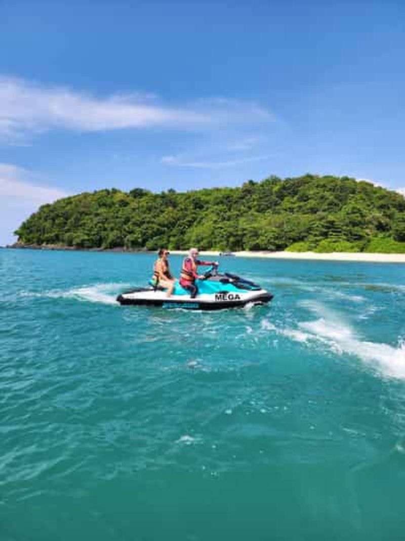 Billet Langkawi : excursion divertissante en jet ski pour aller d'île en île