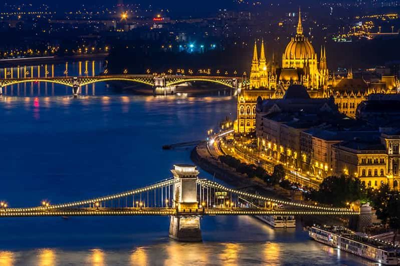 Billet Budapest : Visite nocturne de la colline du château et du bastion des pêcheurs